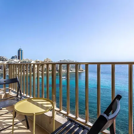 Apartman Bright Cozy Seafront In St Julians Paceville *